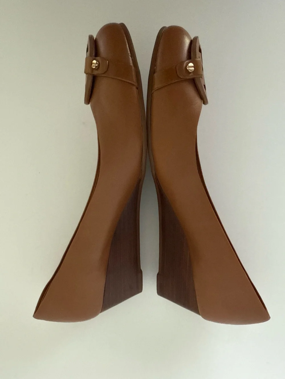 Tory Burch Logo Wedge Heel Shoes Pumps